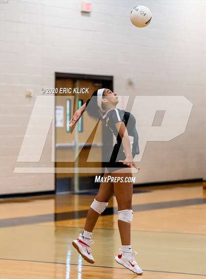 Thumbnail 3 in Santa Fe @ Bishop McLaughlin Catholic photogallery.