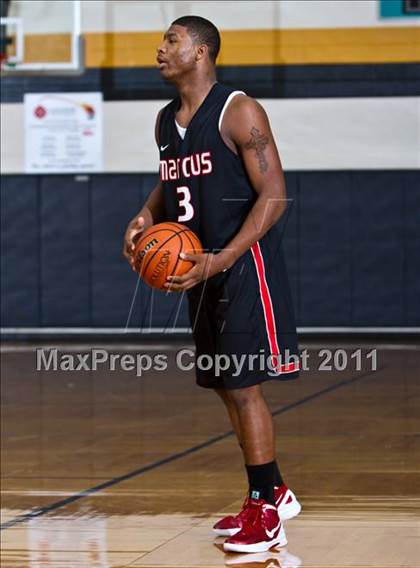 Thumbnail 2 in Marcus vs La Marque (McDonald's Texas Invitational) photogallery.