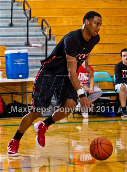 Thumbnail 1 in Marcus vs La Marque (McDonald's Texas Invitational) photogallery.