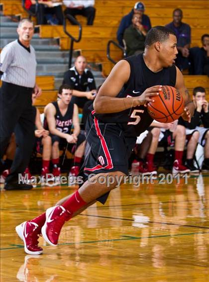 Thumbnail 1 in Marcus vs La Marque (McDonald's Texas Invitational) photogallery.