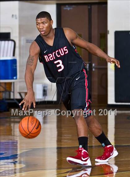 Thumbnail 2 in Marcus vs La Marque (McDonald's Texas Invitational) photogallery.