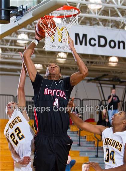 Thumbnail 3 in Marcus vs La Marque (McDonald's Texas Invitational) photogallery.