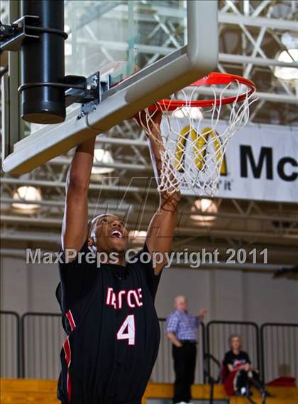 Thumbnail 1 in Marcus vs La Marque (McDonald's Texas Invitational) photogallery.