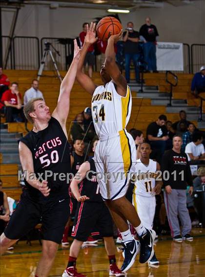 Thumbnail 2 in Marcus vs La Marque (McDonald's Texas Invitational) photogallery.