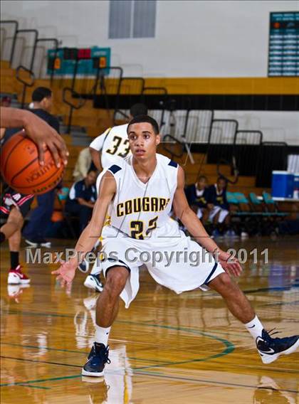 Thumbnail 2 in Marcus vs La Marque (McDonald's Texas Invitational) photogallery.
