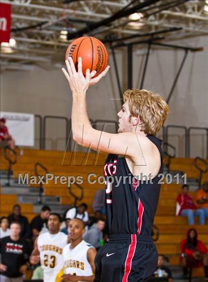 Thumbnail 1 in Marcus vs La Marque (McDonald's Texas Invitational) photogallery.