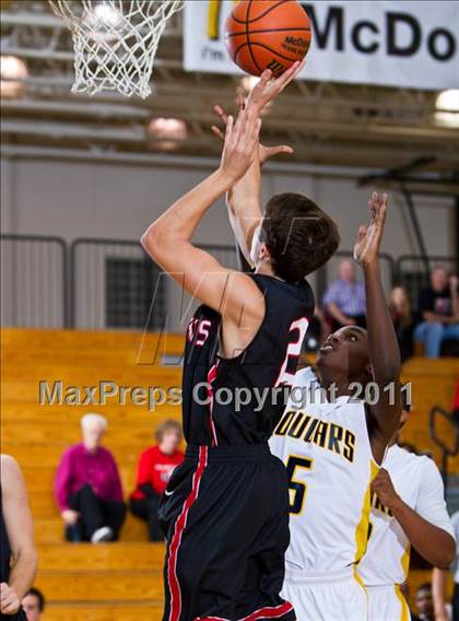 Thumbnail 1 in Marcus vs La Marque (McDonald's Texas Invitational) photogallery.