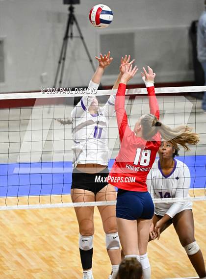 Thumbnail 1 in Chaparral vs. Denver South (CHSAA 5A 2nd Round) photogallery.