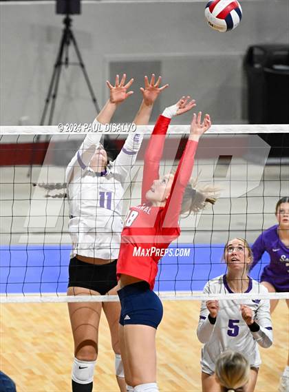 Thumbnail 2 in Chaparral vs. Denver South (CHSAA 5A 2nd Round) photogallery.