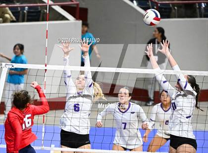 Thumbnail 1 in Chaparral vs. Denver South (CHSAA 5A 2nd Round) photogallery.