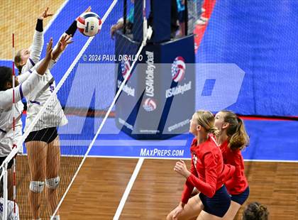 Thumbnail 2 in Chaparral vs. Denver South (CHSAA 5A 2nd Round) photogallery.