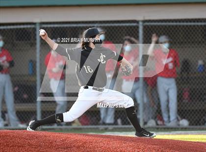 Thumbnail 3 in Lincoln @ Jesuit photogallery.