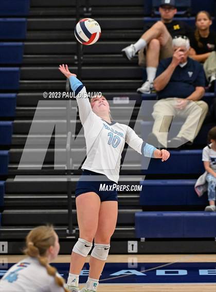Thumbnail 3 in Eaglecrest @ Valor Christian (CHSAA 5A Region 1 Playoff) photogallery.