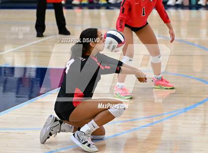 Thumbnail 3 in Eaglecrest @ Valor Christian (CHSAA 5A Region 1 Playoff) photogallery.