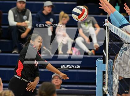 Thumbnail 3 in Eaglecrest @ Valor Christian (CHSAA 5A Region 1 Playoff) photogallery.