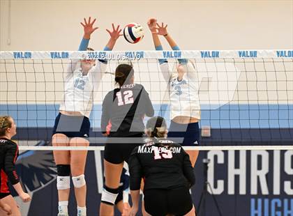 Thumbnail 2 in Eaglecrest @ Valor Christian (CHSAA 5A Region 1 Playoff) photogallery.