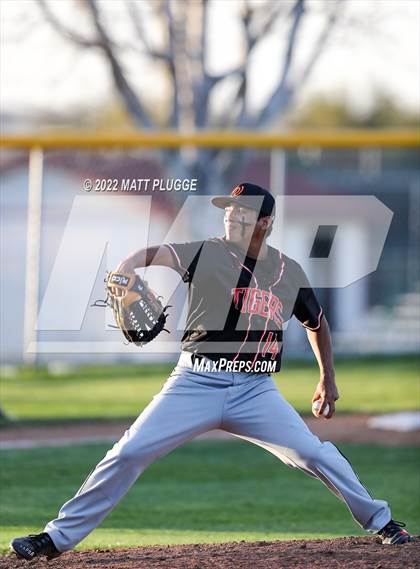 Thumbnail 3 in Wasco @ Garces Memorial photogallery.