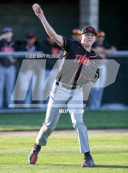 Thumbnail 3 in Wasco @ Garces Memorial photogallery.