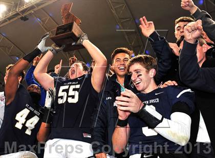 Thumbnail 1 in De La Salle vs. St. John Bosco (CIF State Open Divsion Final) photogallery.