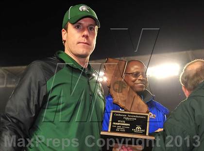 Thumbnail 1 in De La Salle vs. St. John Bosco (CIF State Open Divsion Final) photogallery.