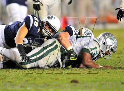 Thumbnail 3 in De La Salle vs. St. John Bosco (CIF State Open Divsion Final) photogallery.