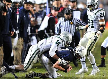 Thumbnail 1 in De La Salle vs. St. John Bosco (CIF State Open Divsion Final) photogallery.