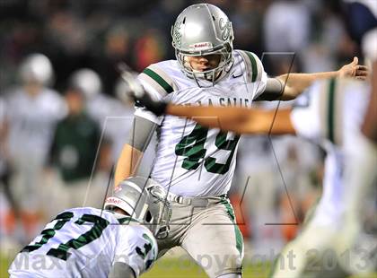 Thumbnail 3 in De La Salle vs. St. John Bosco (CIF State Open Divsion Final) photogallery.