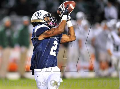 Thumbnail 3 in De La Salle vs. St. John Bosco (CIF State Open Divsion Final) photogallery.