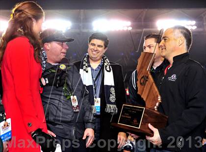 Thumbnail 3 in De La Salle vs. St. John Bosco (CIF State Open Divsion Final) photogallery.