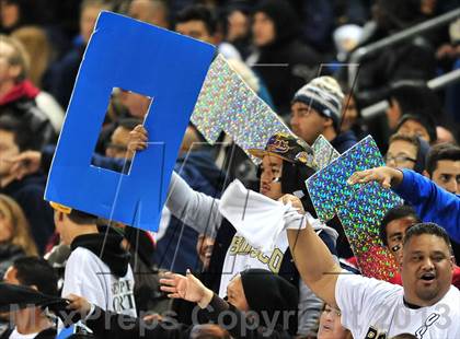 Thumbnail 3 in De La Salle vs. St. John Bosco (CIF State Open Divsion Final) photogallery.