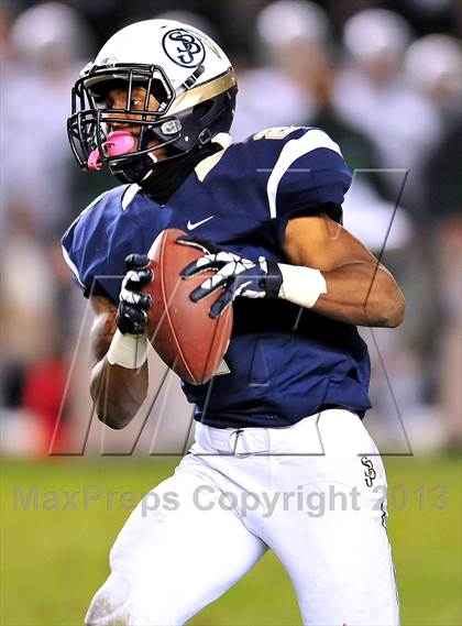 Thumbnail 2 in De La Salle vs. St. John Bosco (CIF State Open Divsion Final) photogallery.