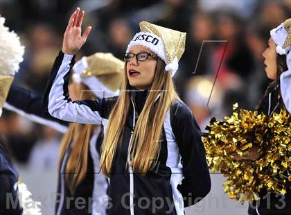Thumbnail 1 in De La Salle vs. St. John Bosco (CIF State Open Divsion Final) photogallery.