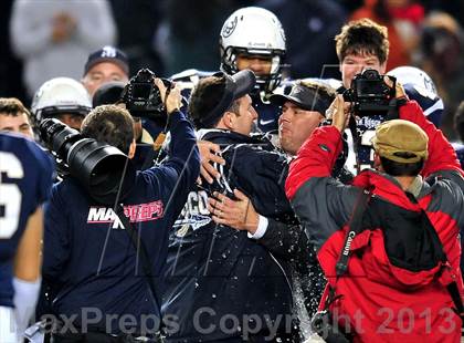 Thumbnail 1 in De La Salle vs. St. John Bosco (CIF State Open Divsion Final) photogallery.