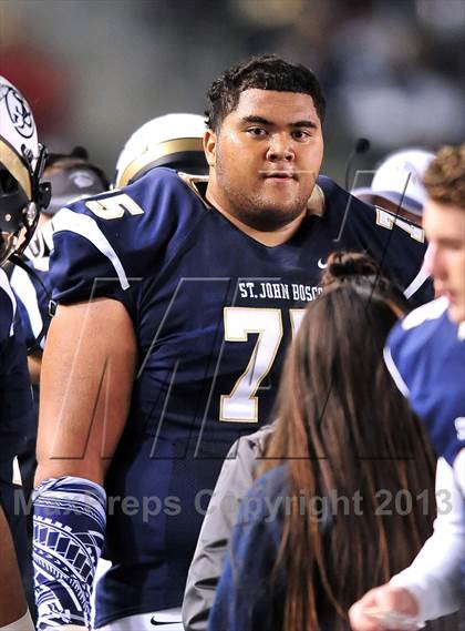 Thumbnail 3 in De La Salle vs. St. John Bosco (CIF State Open Divsion Final) photogallery.