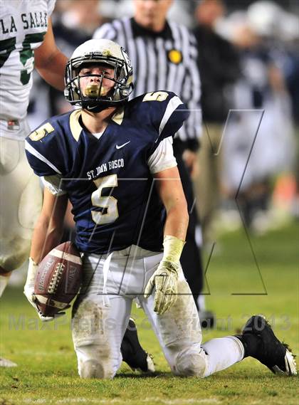 Thumbnail 3 in De La Salle vs. St. John Bosco (CIF State Open Divsion Final) photogallery.