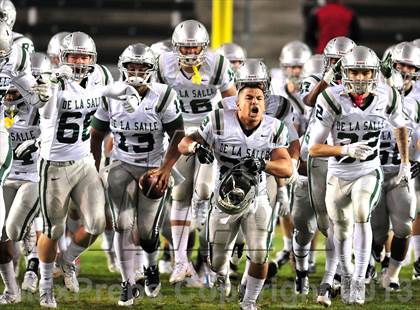 Thumbnail 3 in De La Salle vs. St. John Bosco (CIF State Open Divsion Final) photogallery.