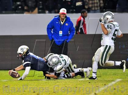 Thumbnail 1 in De La Salle vs. St. John Bosco (CIF State Open Divsion Final) photogallery.