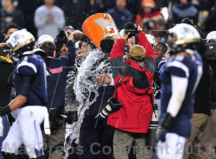 Thumbnail 2 in De La Salle vs. St. John Bosco (CIF State Open Divsion Final) photogallery.
