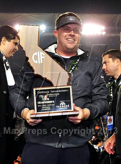 Thumbnail 3 in De La Salle vs. St. John Bosco (CIF State Open Divsion Final) photogallery.