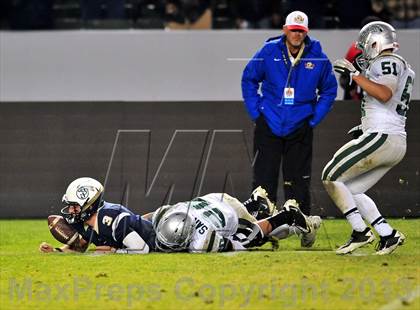 Thumbnail 2 in De La Salle vs. St. John Bosco (CIF State Open Divsion Final) photogallery.