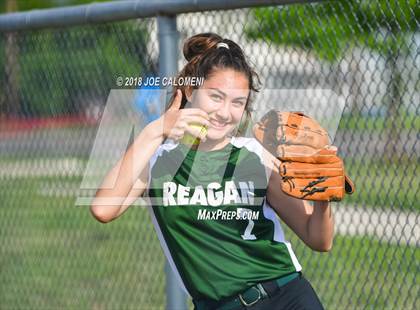 Thumbnail 1 in Lee [Robert E.] vs Reagan [Ronald] photogallery.
