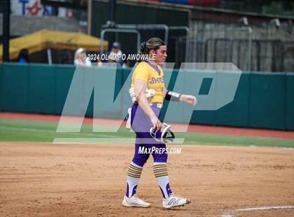 Thumbnail 1 in Calallen vs. Sanger (UIL Softball 4A Semifinal) photogallery.