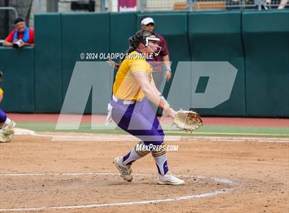 Thumbnail 2 in Calallen vs. Sanger (UIL Softball 4A Semifinal) photogallery.