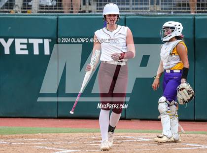 Thumbnail 3 in Calallen vs. Sanger (UIL Softball 4A Semifinal) photogallery.