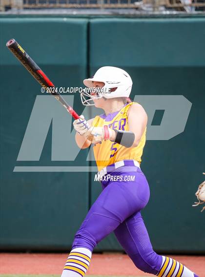 Thumbnail 1 in Calallen vs. Sanger (UIL Softball 4A Semifinal) photogallery.