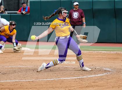 Thumbnail 1 in Calallen vs. Sanger (UIL Softball 4A Semifinal) photogallery.