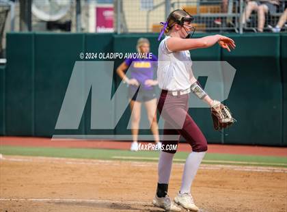 Thumbnail 2 in Calallen vs. Sanger (UIL Softball 4A Semifinal) photogallery.
