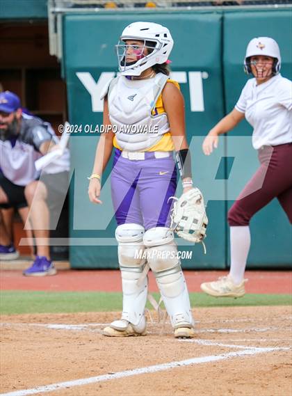 Thumbnail 3 in Calallen vs. Sanger (UIL Softball 4A Semifinal) photogallery.