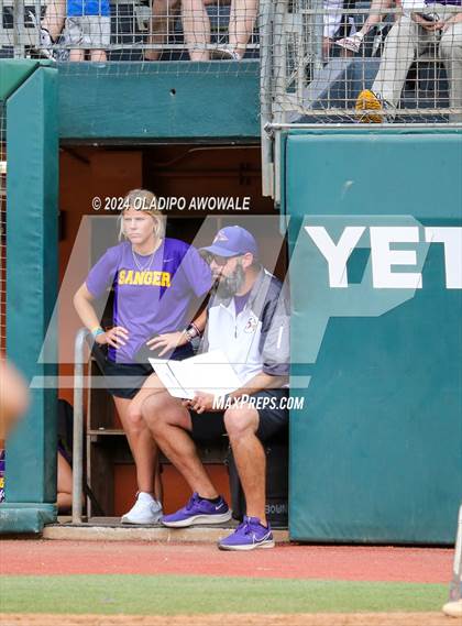Thumbnail 1 in Calallen vs. Sanger (UIL Softball 4A Semifinal) photogallery.