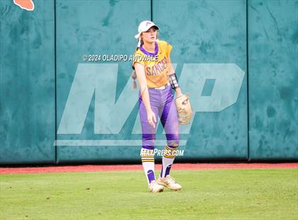 Thumbnail 2 in Calallen vs. Sanger (UIL Softball 4A Semifinal) photogallery.